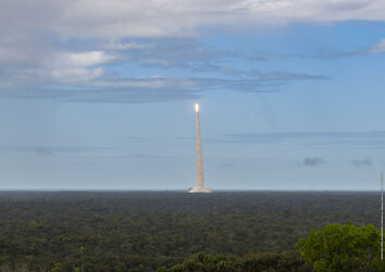 Ariane 6 cuts a vertical path up, up and away