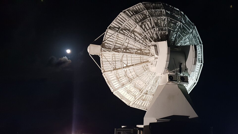 ESA Kourou communicates with IM-1 at the Moon