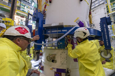 Connecting Sentinel-2C upper composite to the Vega rocket