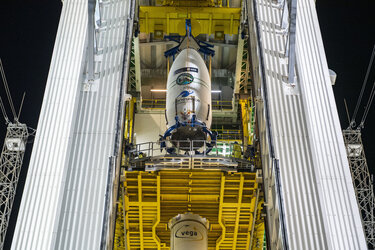 Vega–Sentinel-2C upper-composite about to meet rocket 