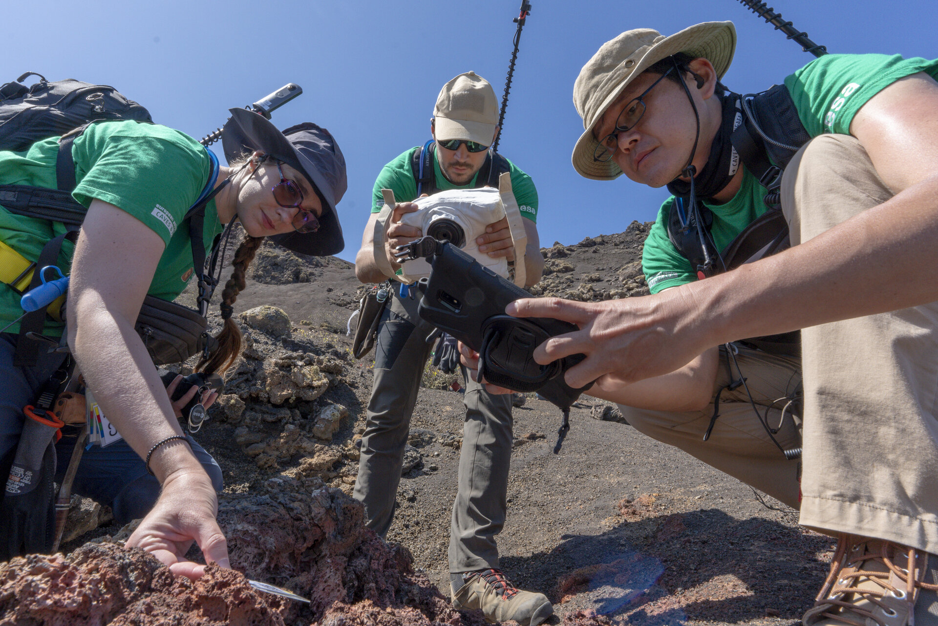Geology training for the Moon