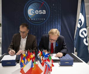 Signing Prometheus and Themis contract rider 