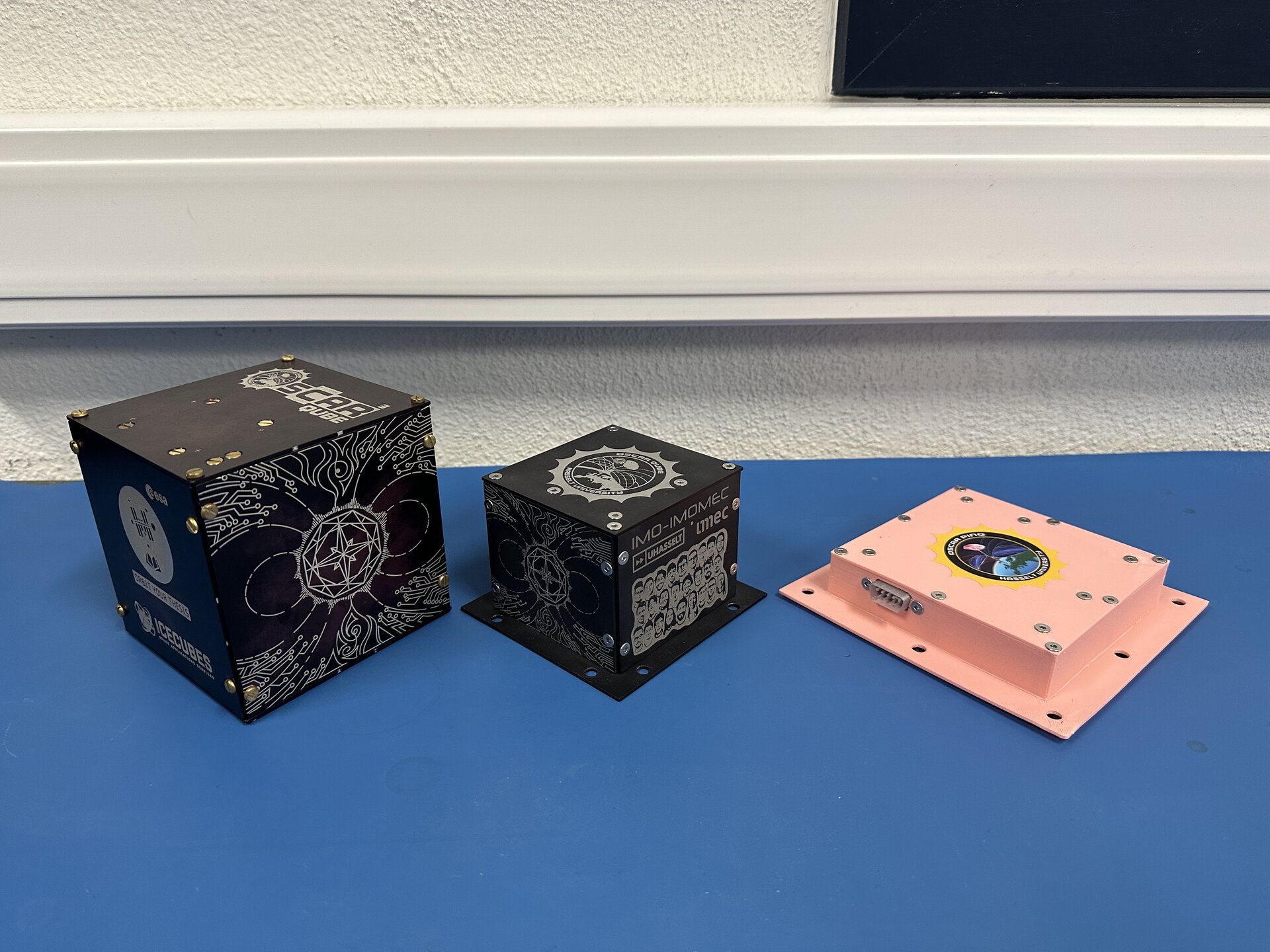 Evolution of the OSCAR sensors from left to right: OSCAR-QUBE (Orbit Your Thesis! 2021 / ISS), OSCAR-QUBE+ (ESA YPSat / Ariane 6), and OSCAR-PINQ (ESA Space Rider)