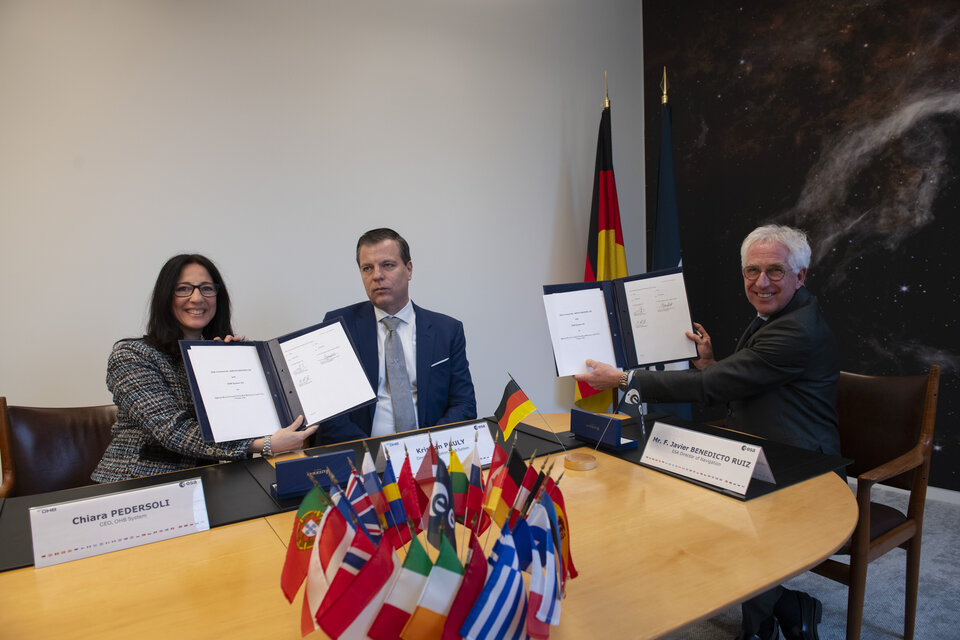 Opstar contract signature