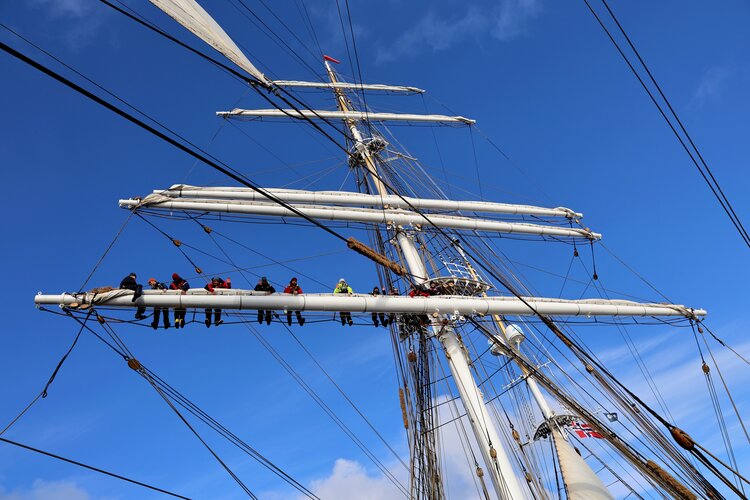 Up the sails for ocean science