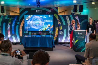 ESA signs contract to establish a calibration and validation ‘supersite’