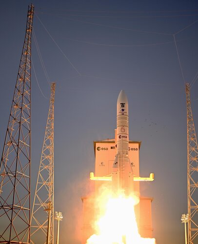 Sentinel-1D takes to the skies
