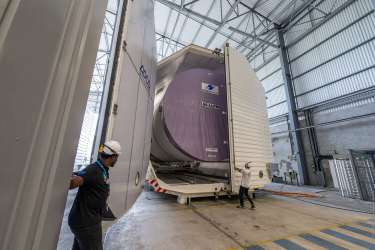 Opening the container with Ariane 6 flight VA267 main stage at the launcher assembly building