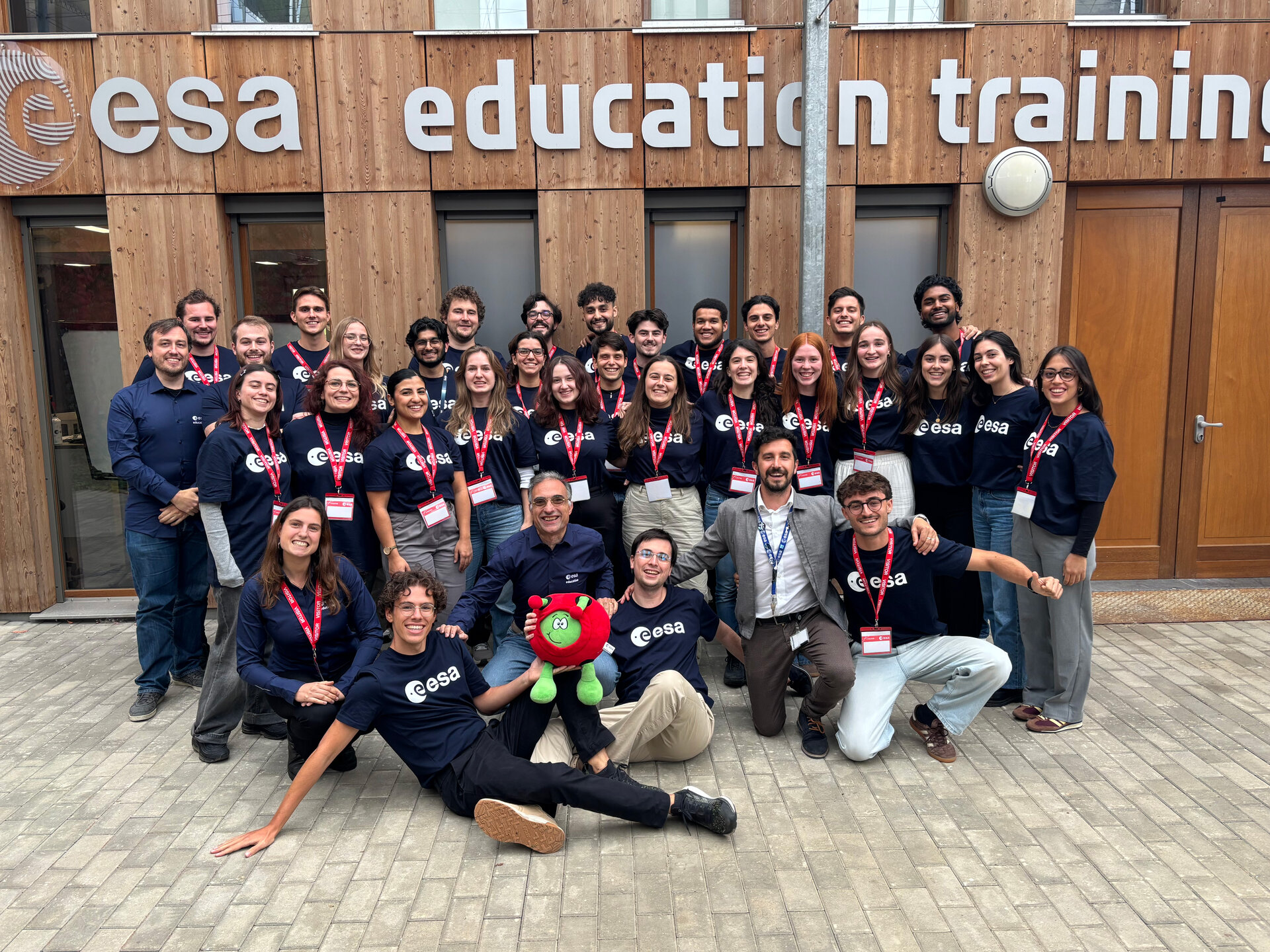 Group picture at ESEC‑Galaxia taken at the end of the Concurrent Engineering Workshop – 2025 edition