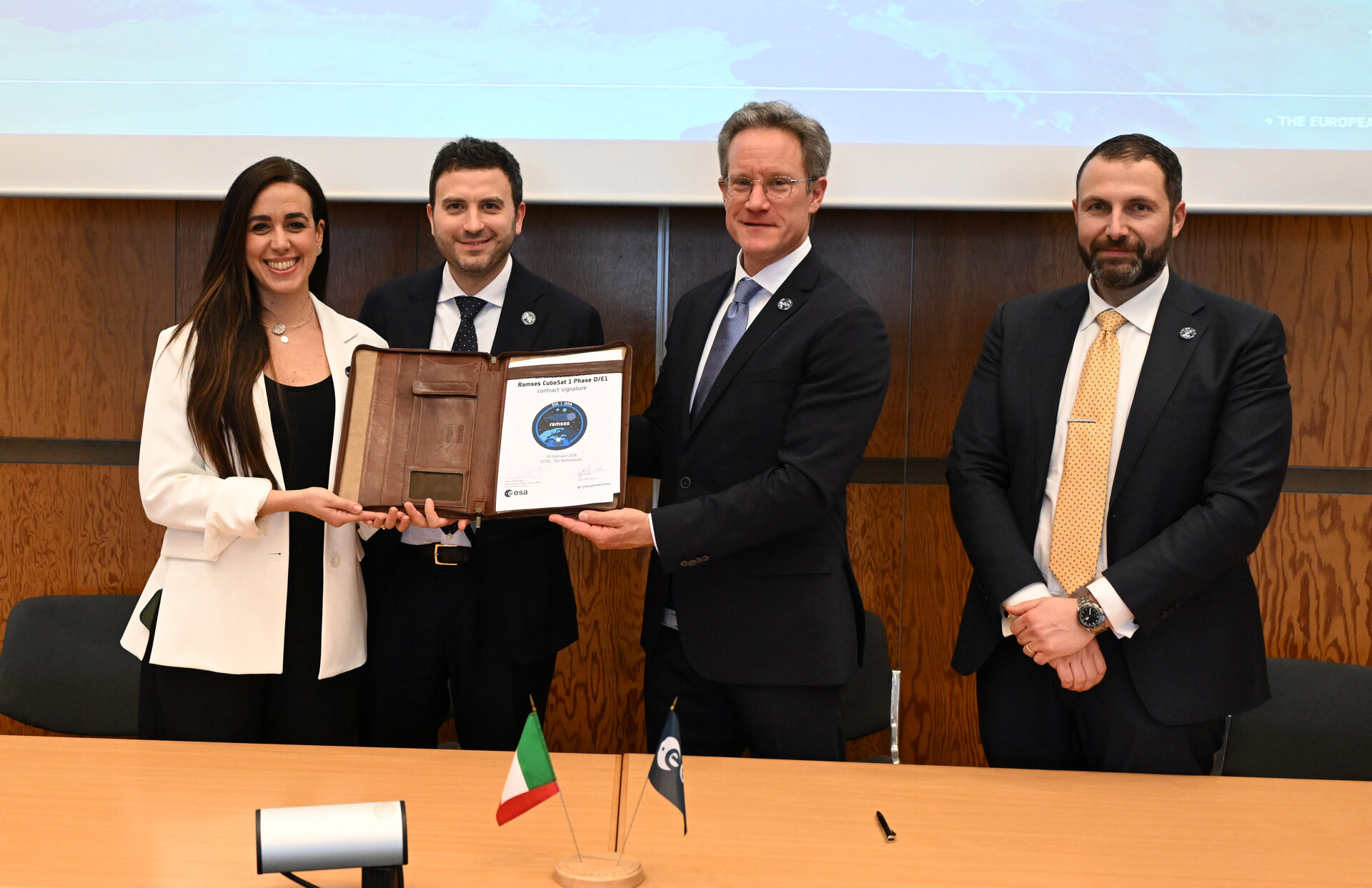 Ramses CubeSat 'Farinella' contract signature